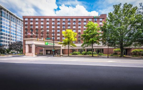 Гостиница Holiday Inn Arlington at Ballston, an IHG Hotel  Арлингтон